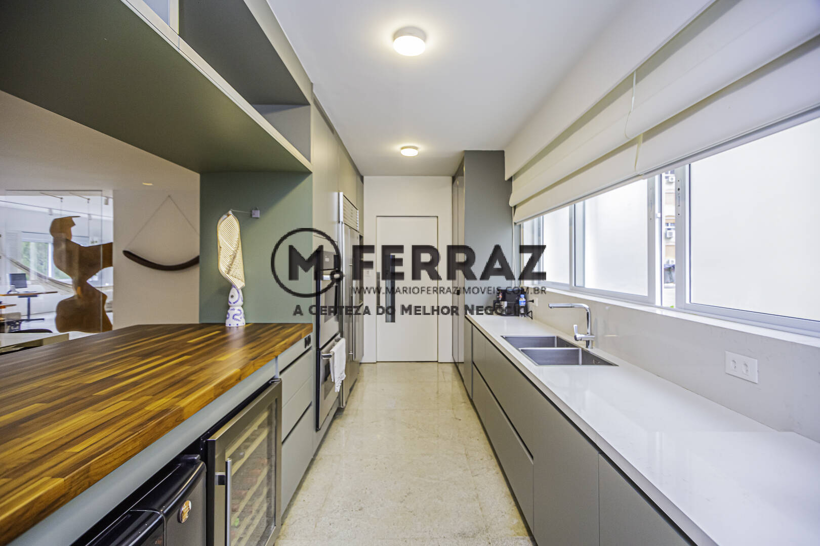 Apartamento à venda com 1 quarto, 215m² - Foto 23