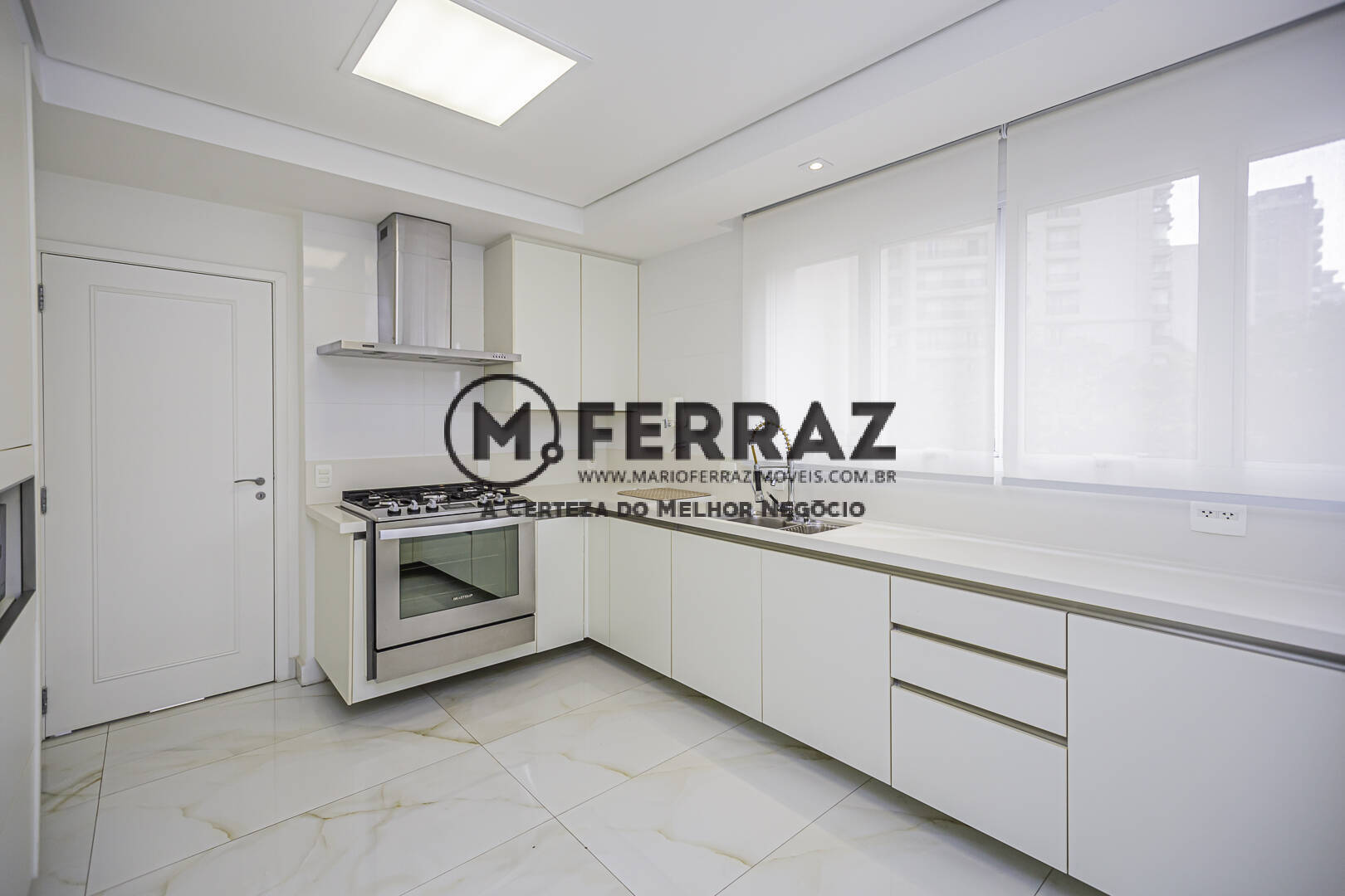 Apartamento à venda com 4 quartos, 288m² - Foto 15