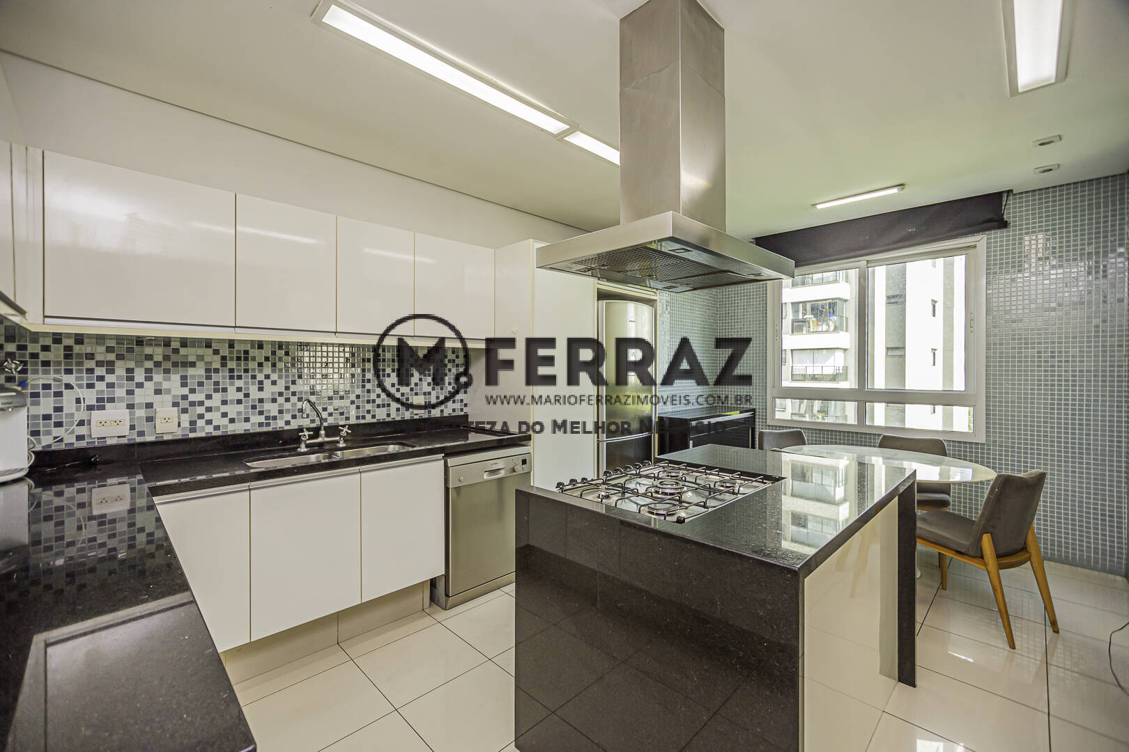 Apartamento à venda e aluguel com 4 quartos, 262m² - Foto 17