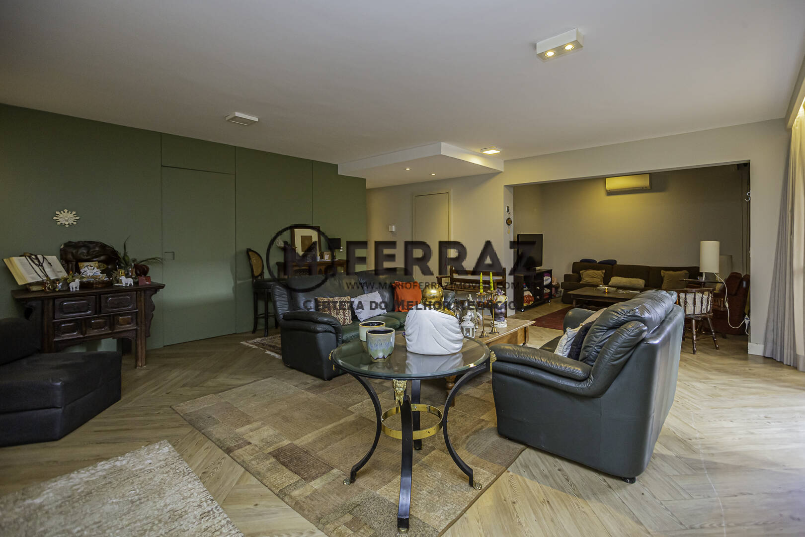 Apartamento para alugar com 3 quartos, 200m² - Foto 5