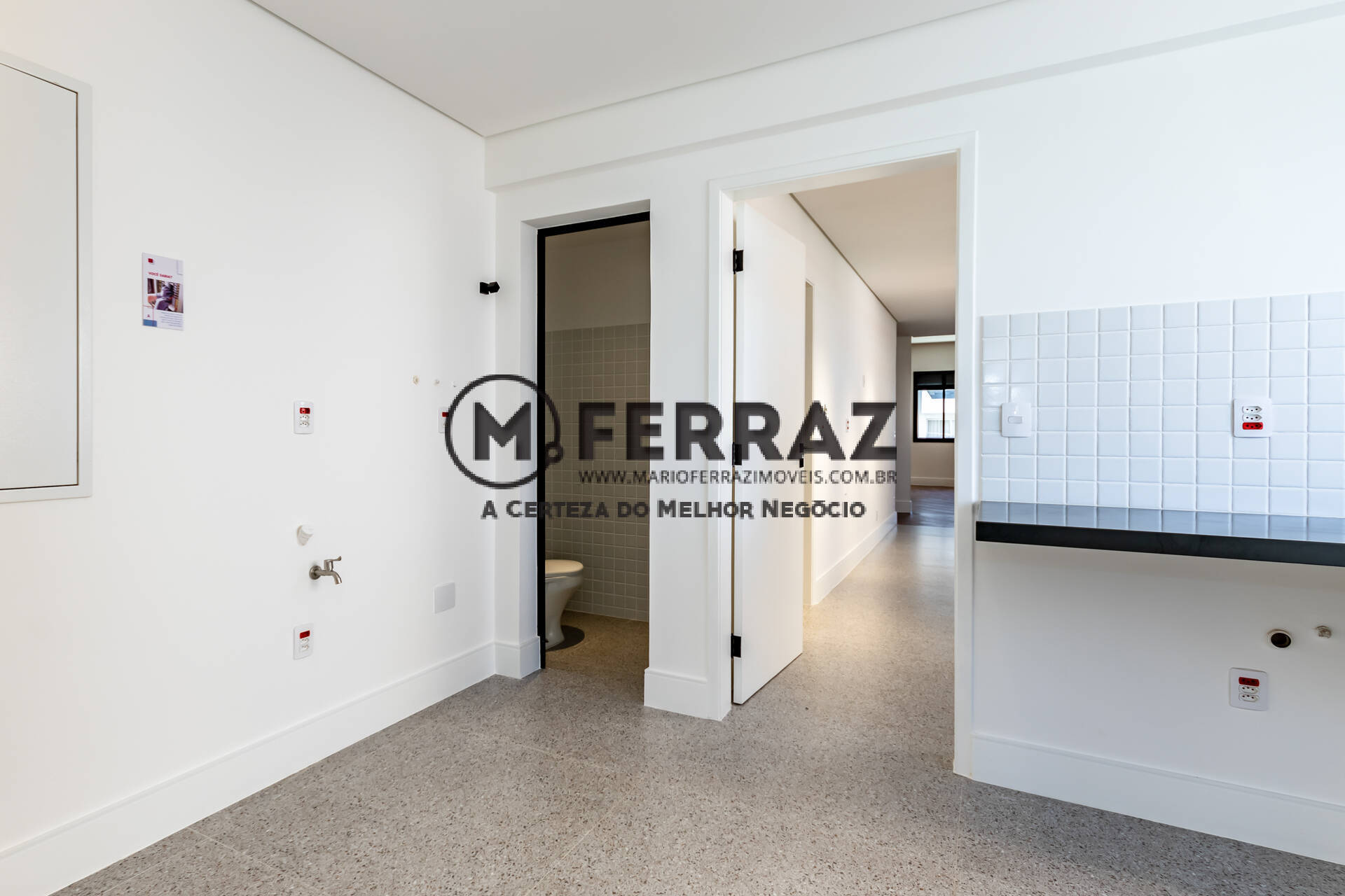 Apartamento à venda com 3 quartos, 212m² - Foto 6