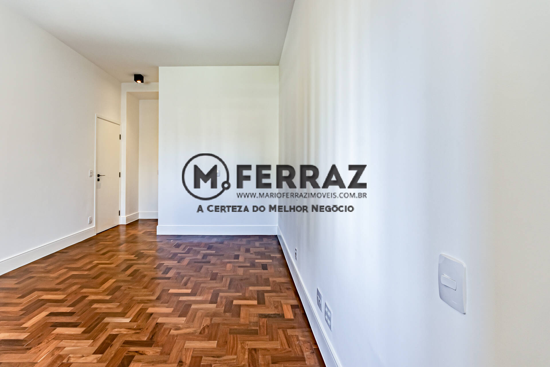 Apartamento à venda com 3 quartos, 212m² - Foto 11