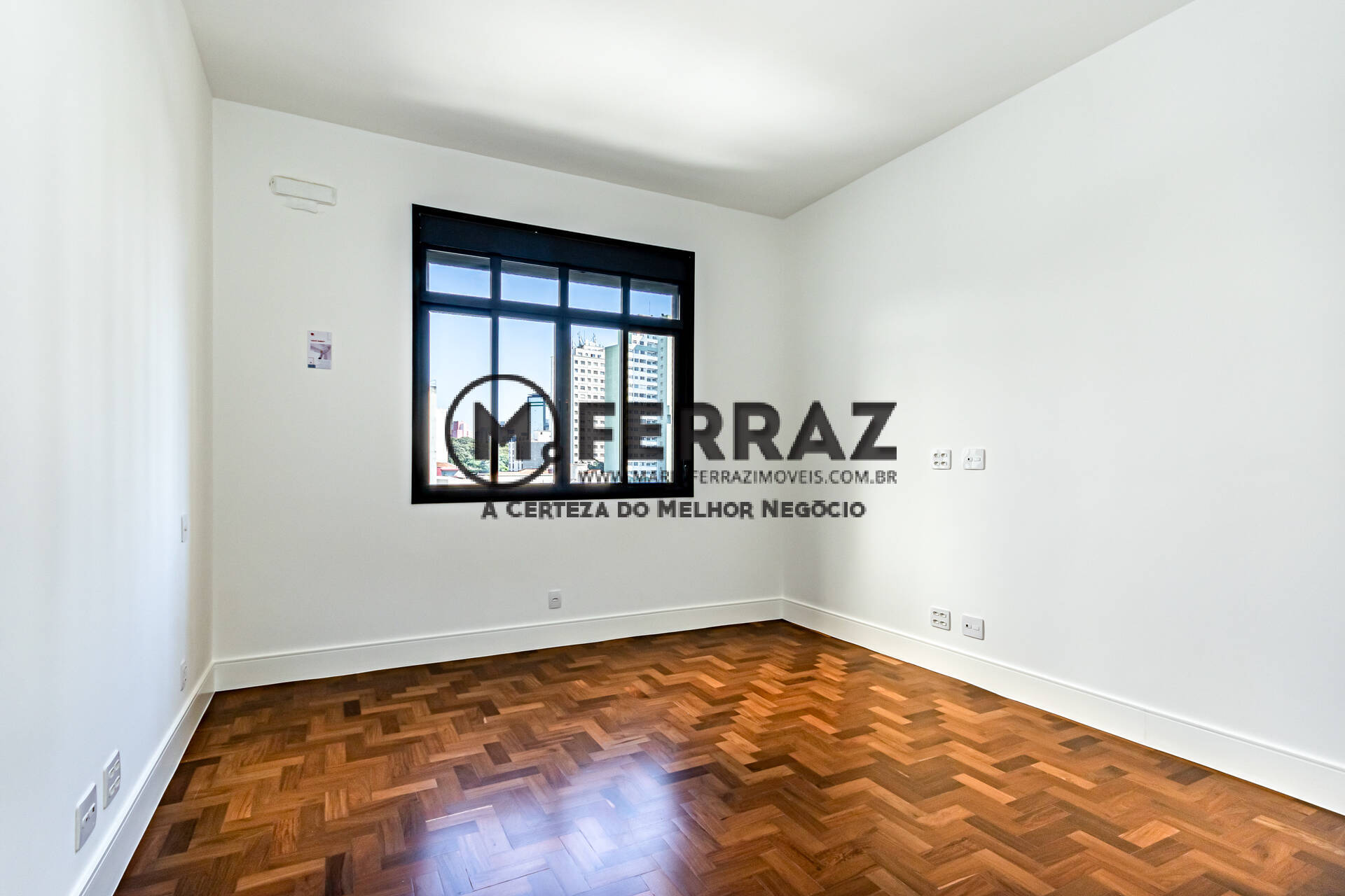 Apartamento à venda com 3 quartos, 212m² - Foto 13