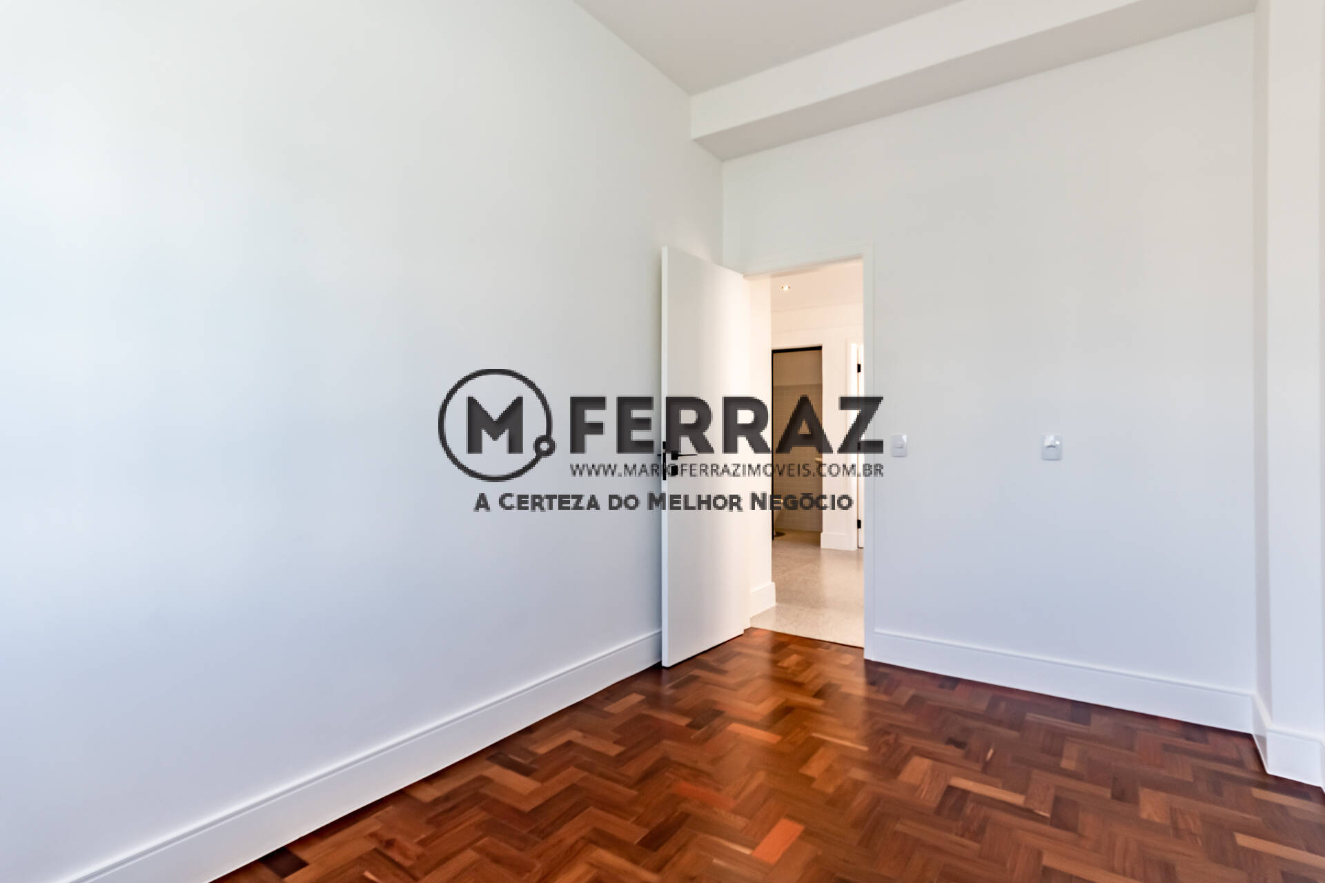 Apartamento à venda com 3 quartos, 212m² - Foto 23