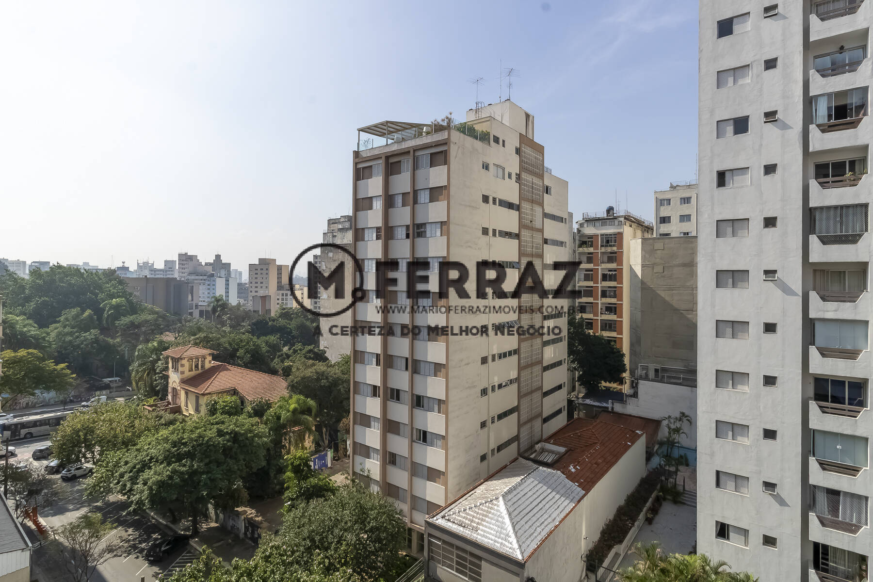 Apartamento à venda com 3 quartos, 212m² - Foto 32