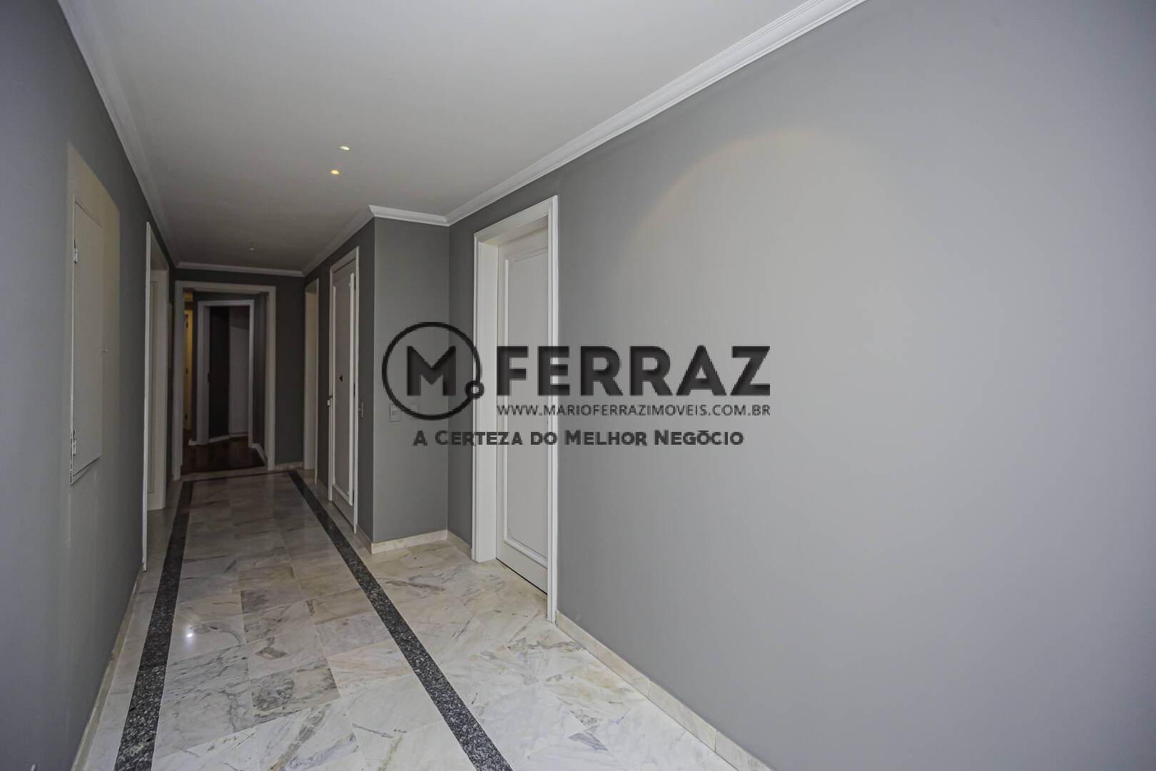 Apartamento à venda com 3 quartos, 200m² - Foto 13