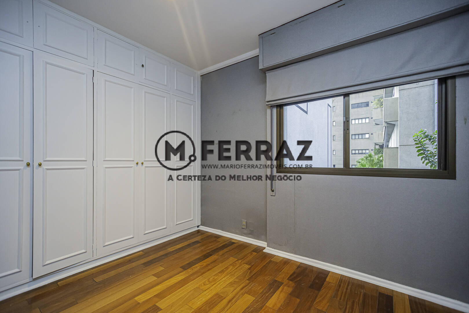 Apartamento à venda com 3 quartos, 200m² - Foto 25