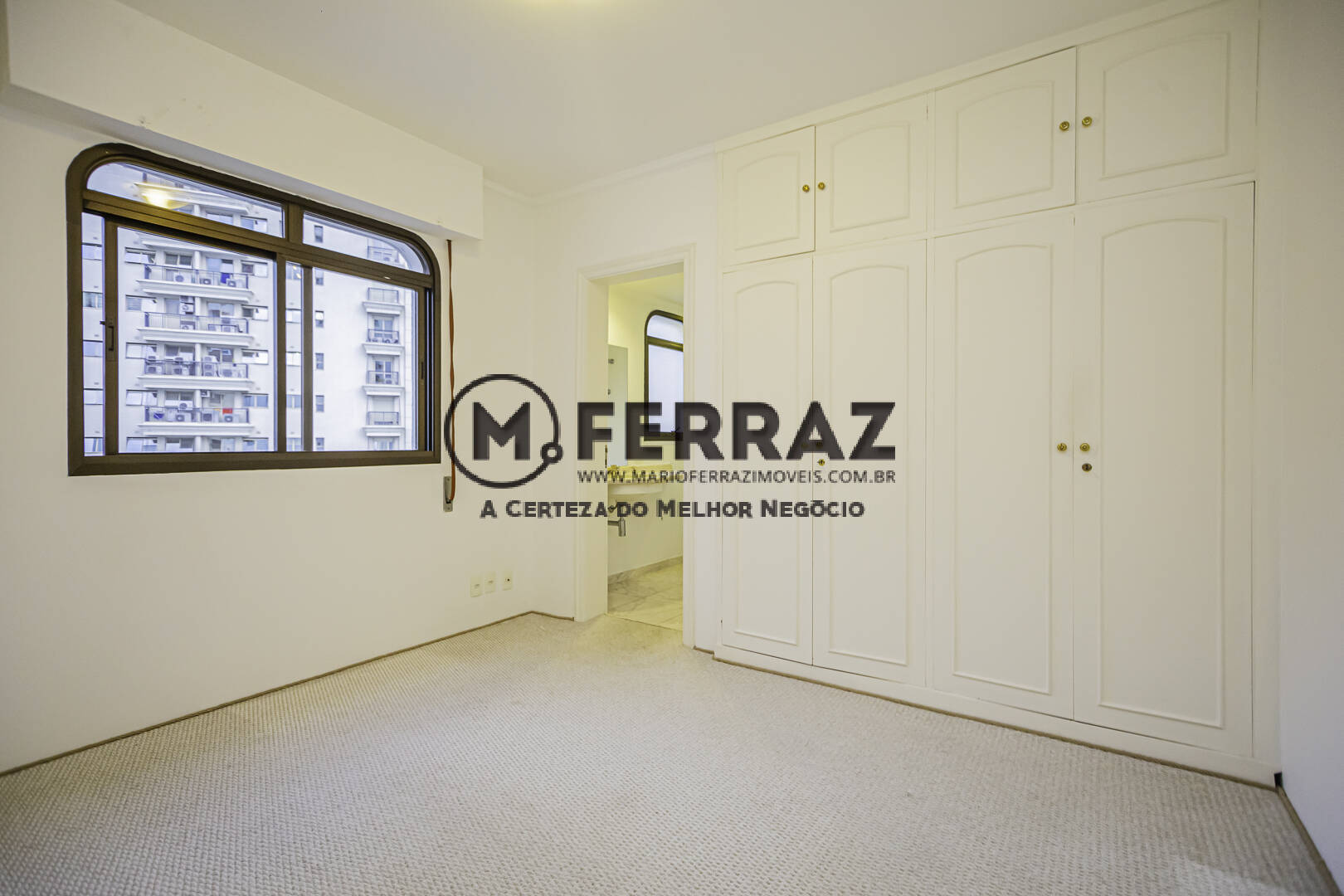 Apartamento à venda e aluguel com 3 quartos, 240m² - Foto 17