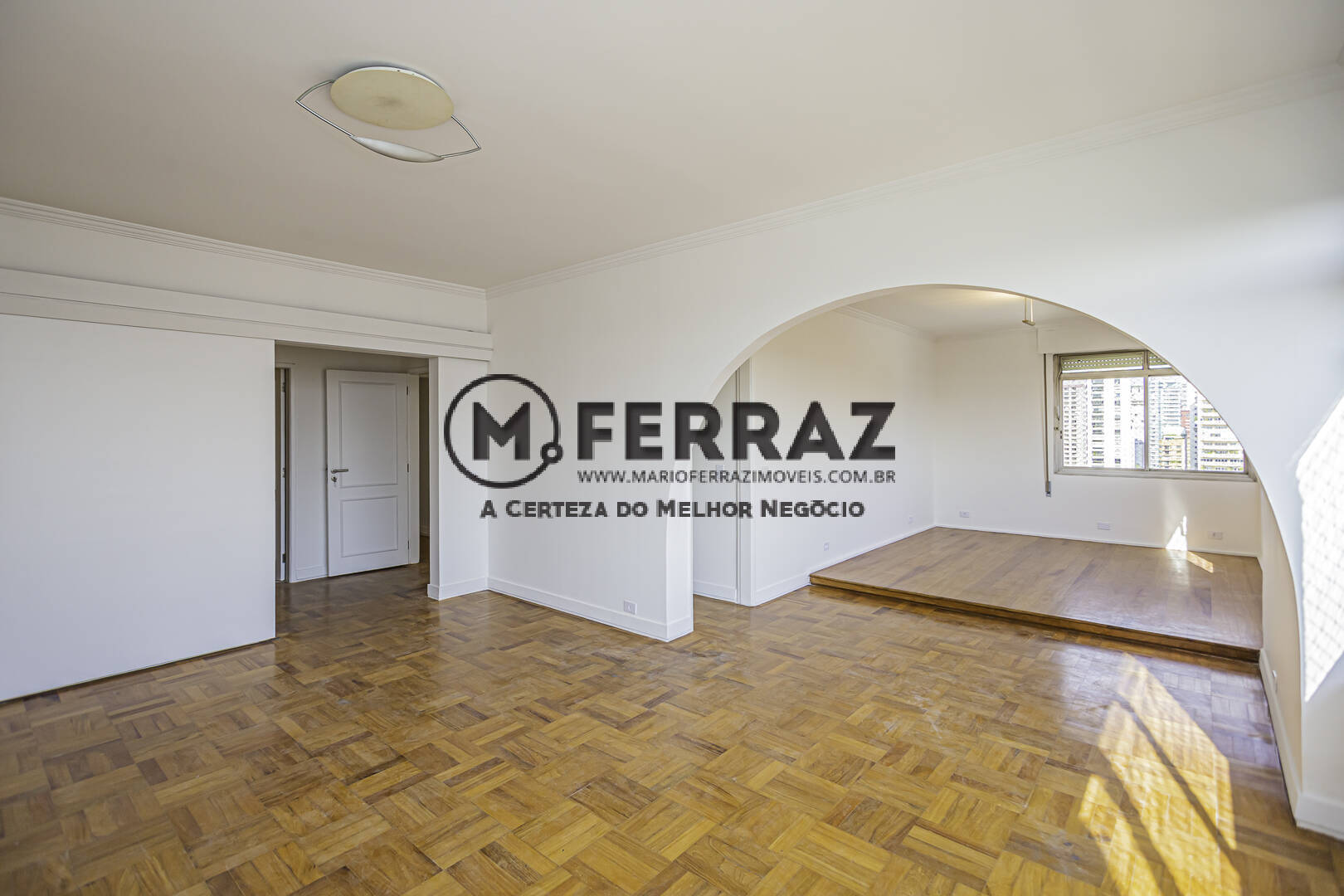 Apartamento para alugar com 2 quartos, 147m² - Foto 3