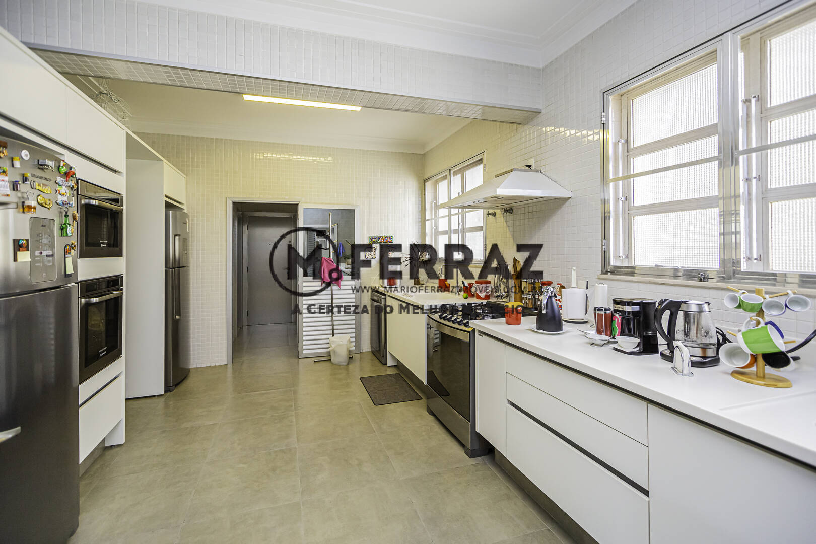 Apartamento à venda com 3 quartos, 260m² - Foto 19