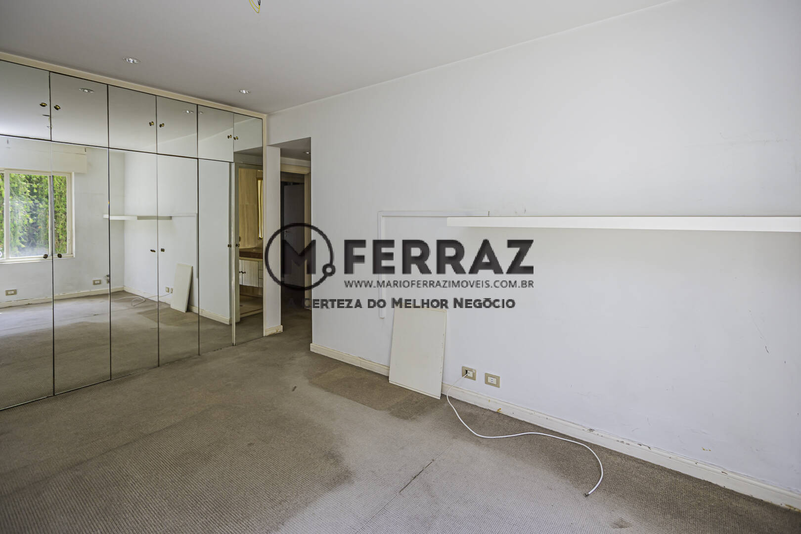 Apartamento à venda com 4 quartos, 260m² - Foto 15