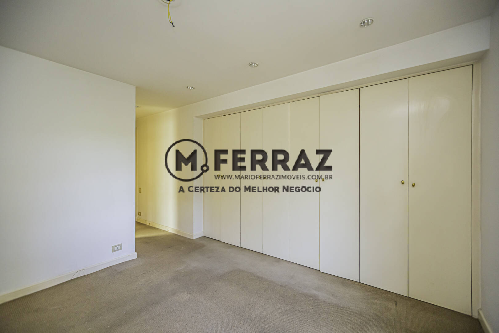 Apartamento à venda com 4 quartos, 260m² - Foto 20