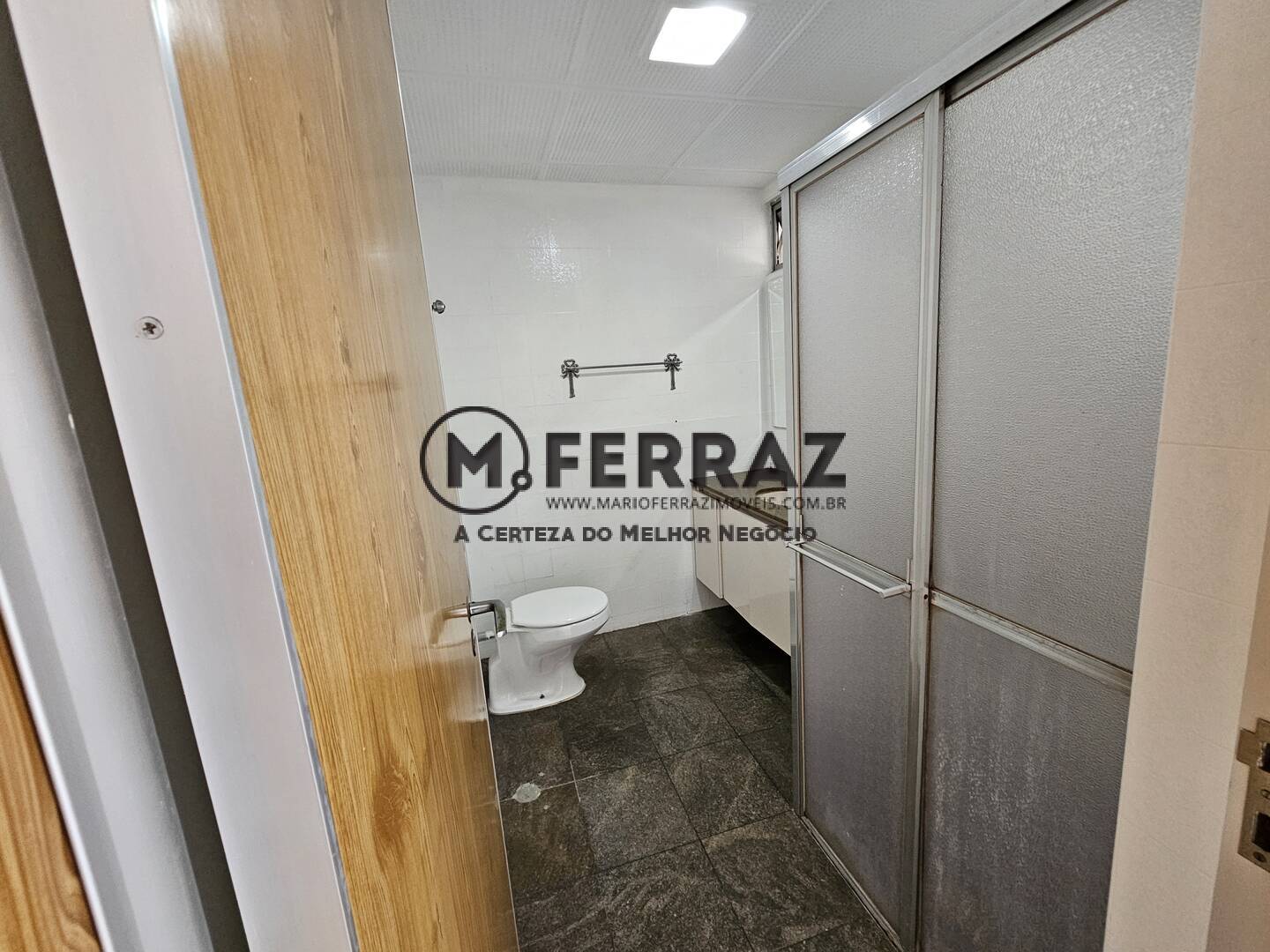 Apartamento para alugar com 3 quartos, 142m² - Foto 17