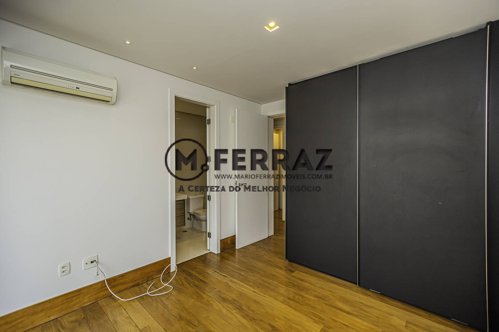 Apartamento à venda com 4 quartos, 410m² - Foto 35