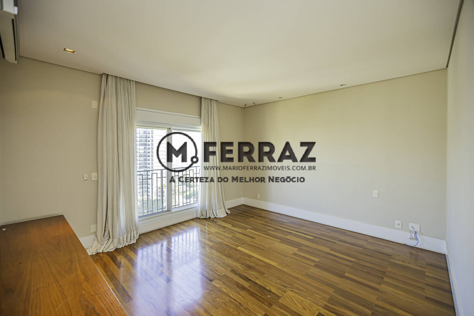 Apartamento para alugar com 3 quartos, 236m² - Foto 22