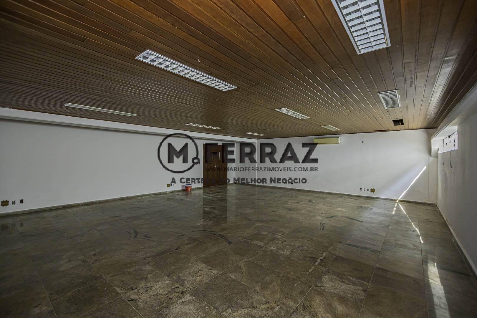 Prédio Inteiro para alugar, 1300m² - Foto 53