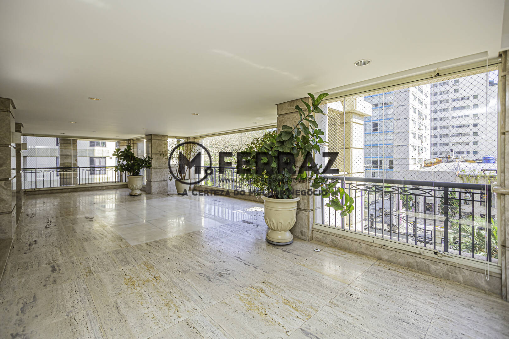 Apartamento para alugar com 5 quartos, 735m² - Foto 2