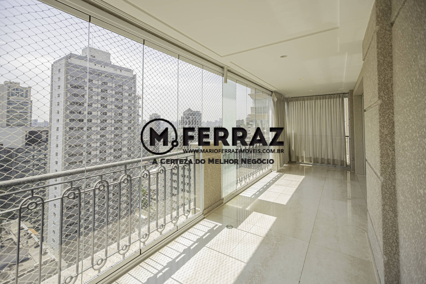 Apartamento à venda com 4 quartos, 327m² - Foto 2