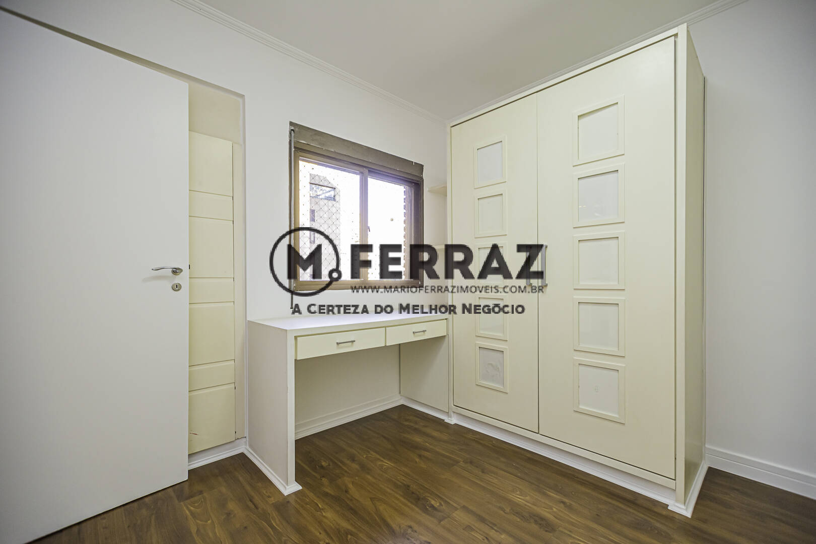 Apartamento para alugar com 4 quartos, 240m² - Foto 32