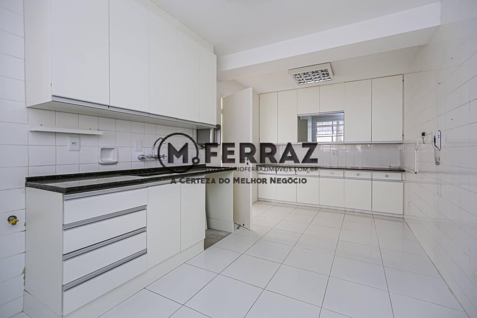 Apartamento à venda e aluguel com 3 quartos, 160m² - Foto 8