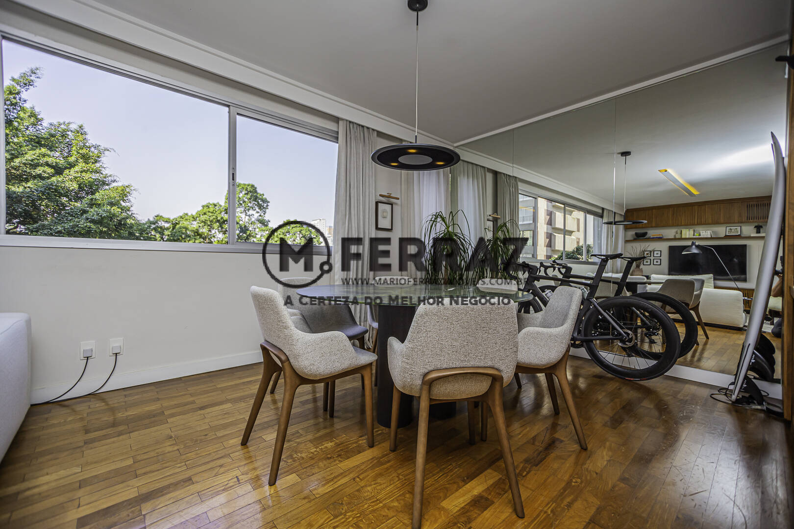 Apartamento à venda com 3 quartos, 137m² - Foto 8