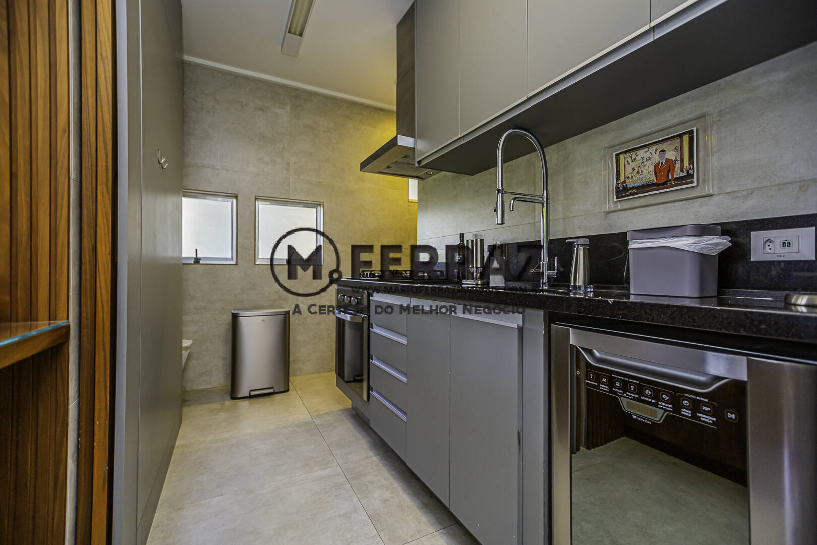 Apartamento à venda com 3 quartos, 137m² - Foto 14