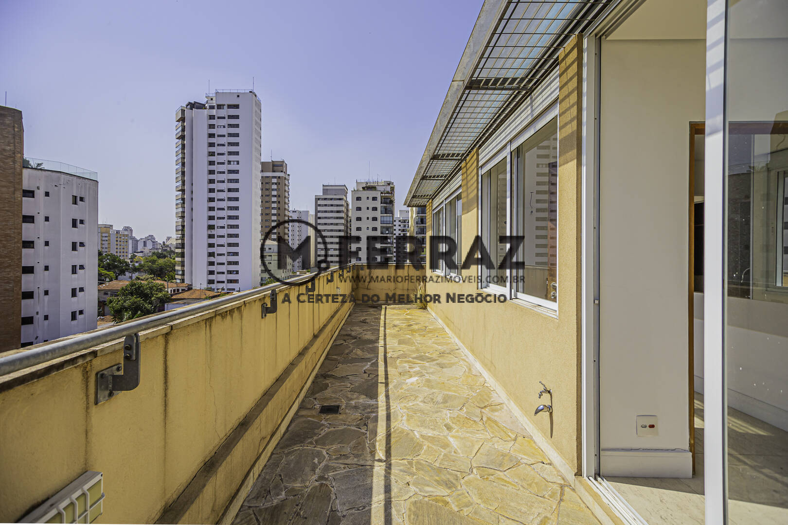 Cobertura à venda e aluguel com 3 quartos, 256m² - Foto 42