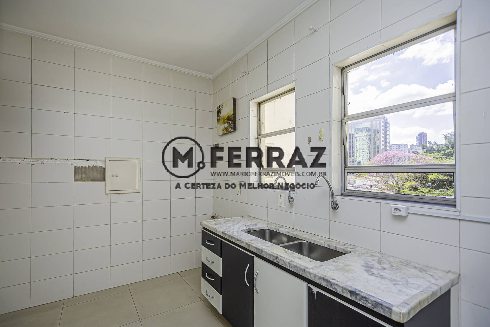 Apartamento para alugar com 3 quartos, 99m² - Foto 9