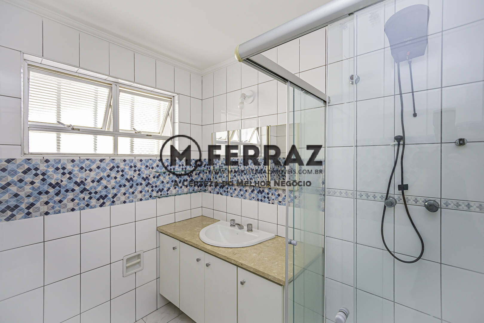 Apartamento para alugar com 3 quartos, 99m² - Foto 15