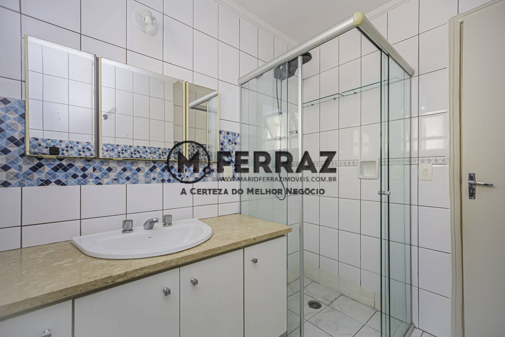 Apartamento para alugar com 3 quartos, 99m² - Foto 17