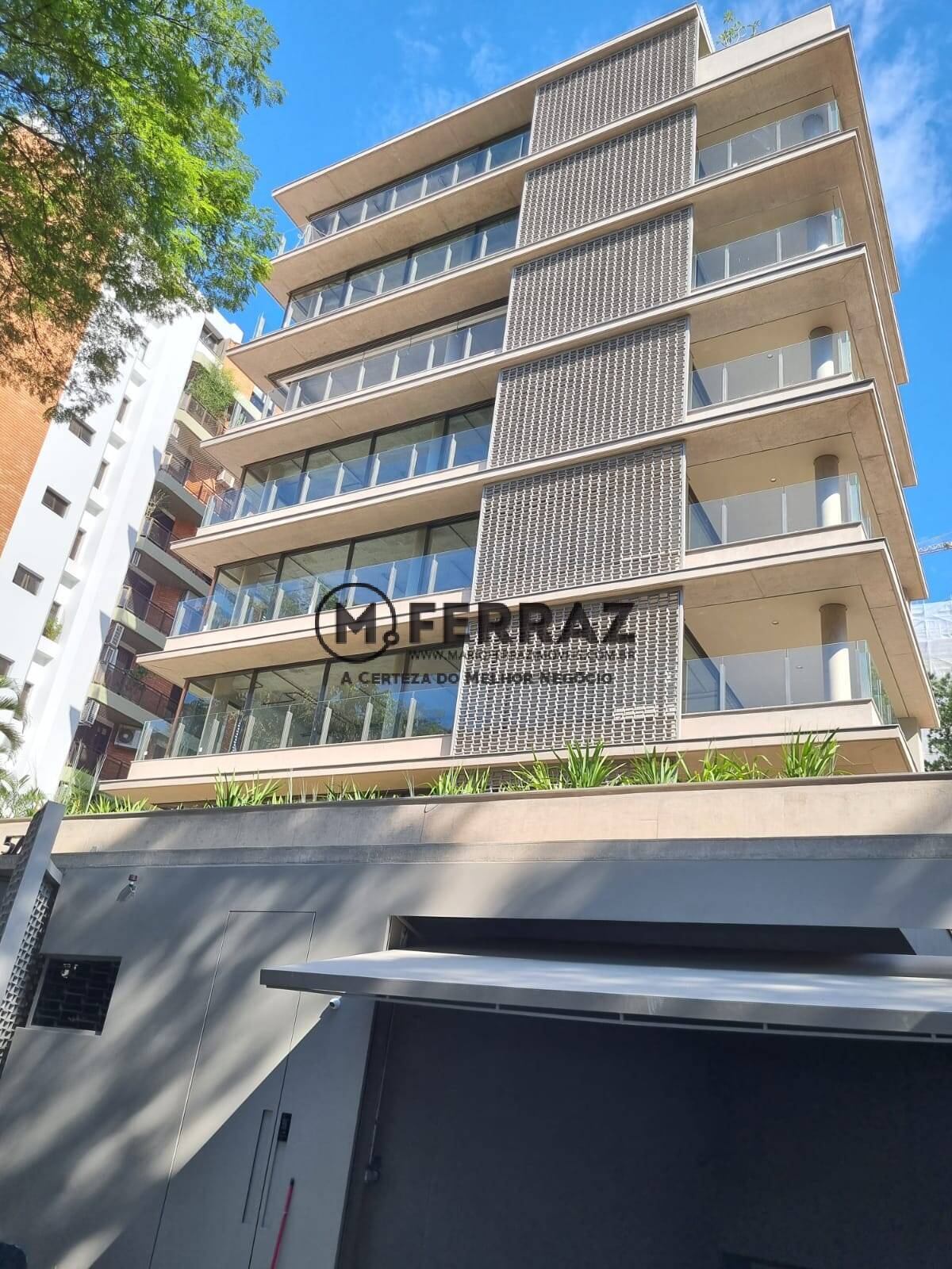 Apartamento à venda com 4 quartos, 398m² - Foto 1