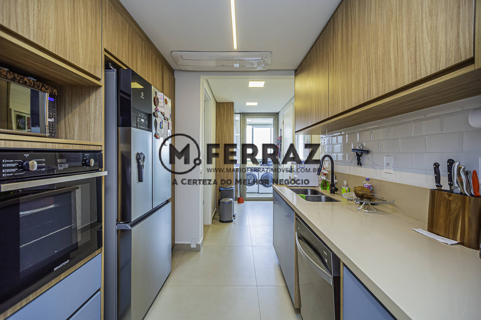 Apartamento à venda com 3 quartos, 235m² - Foto 22