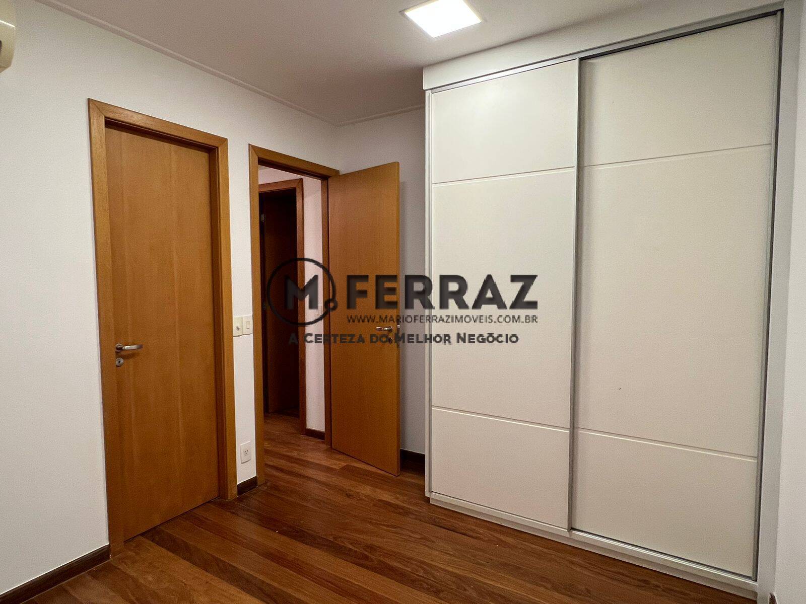 Apartamento à venda com 3 quartos, 196m² - Foto 16