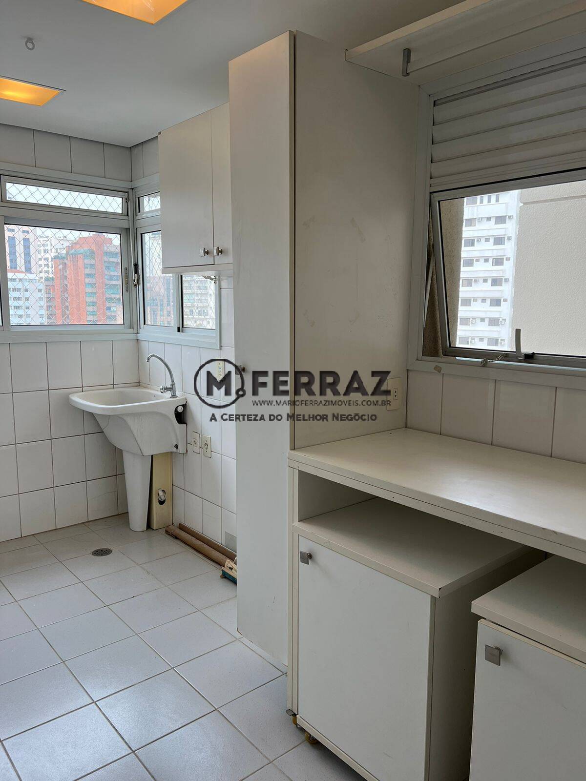 Apartamento à venda com 3 quartos, 196m² - Foto 20