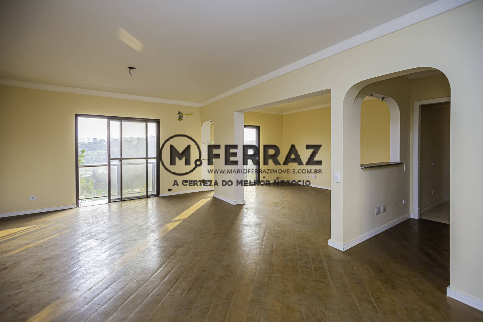 Apartamento à venda com 2 quartos, 127m² - Foto 2