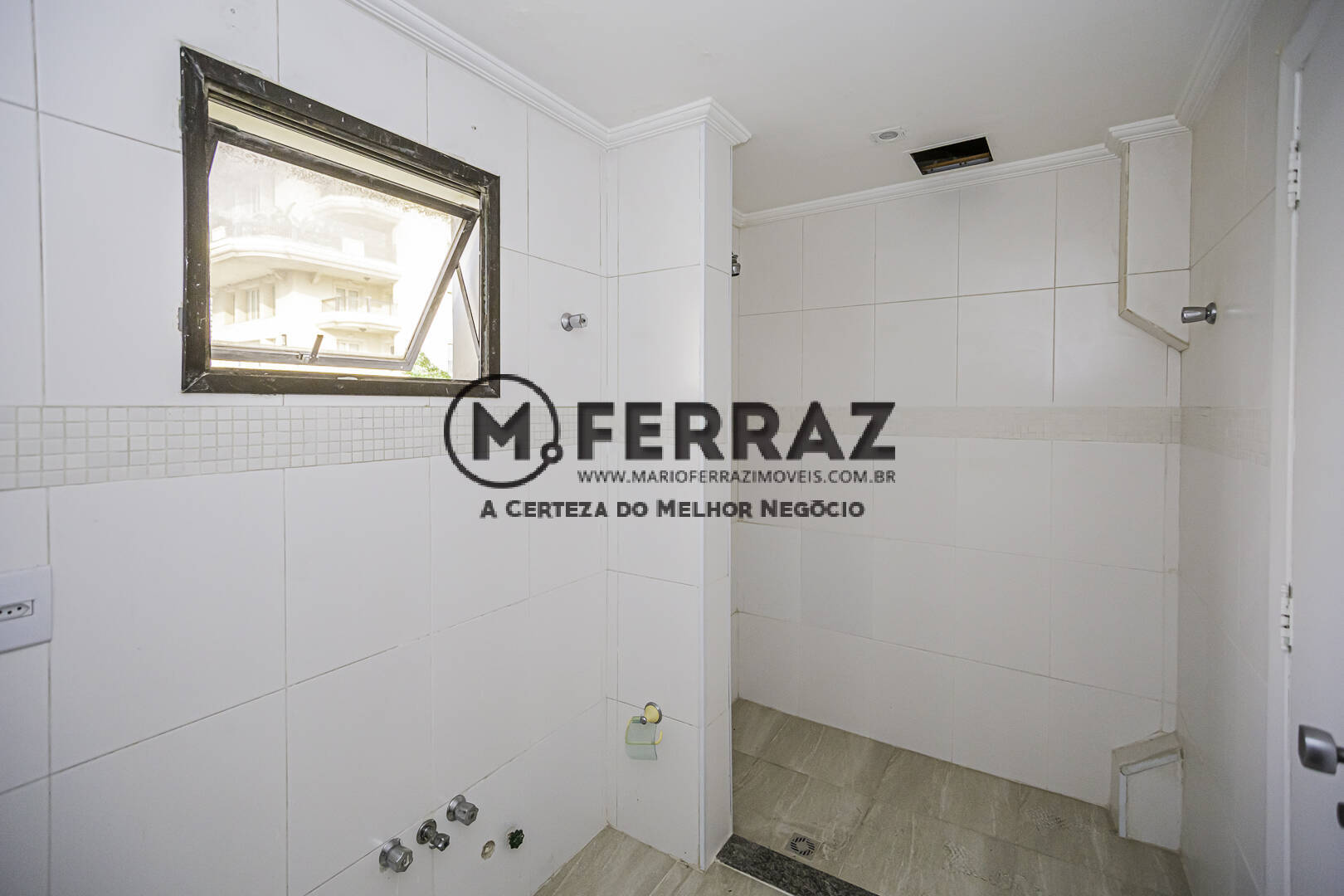 Apartamento à venda com 2 quartos, 127m² - Foto 31