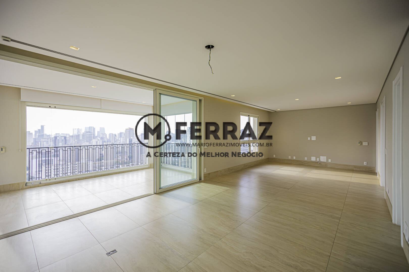 Apartamento à venda com 4 quartos, 274m² - Foto 3