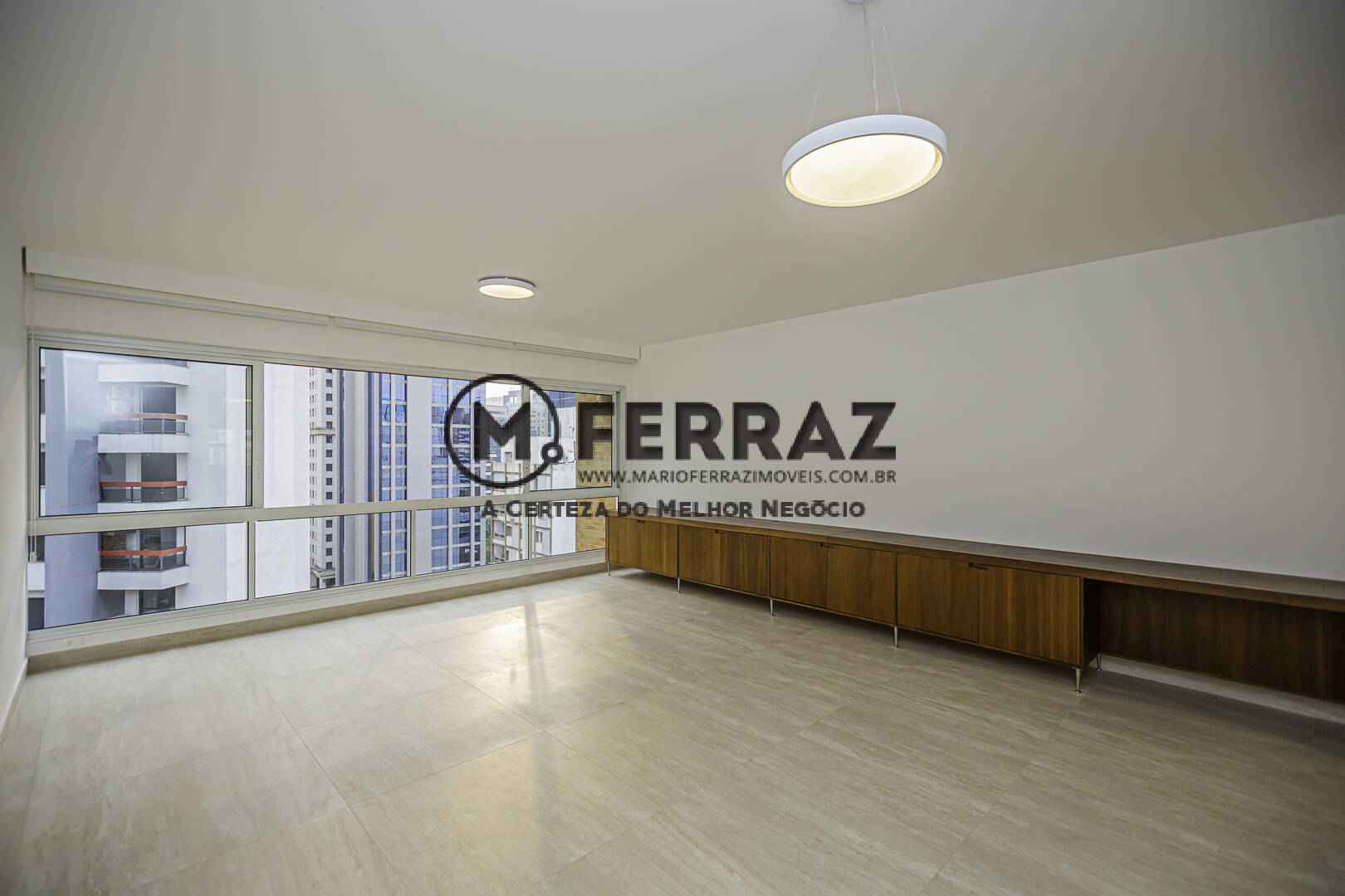 Apartamento para alugar com 2 quartos, 117m² - Foto 1