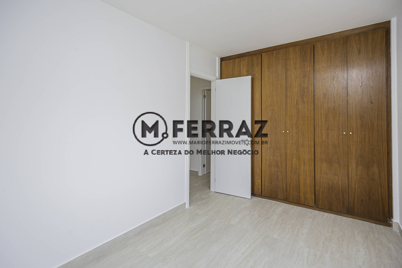 Apartamento para alugar com 2 quartos, 117m² - Foto 15