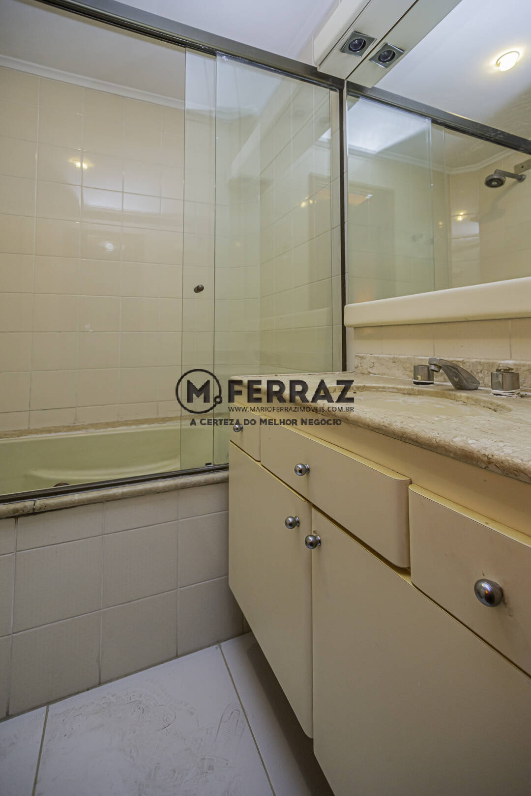 Apartamento à venda com 3 quartos, 133m² - Foto 32