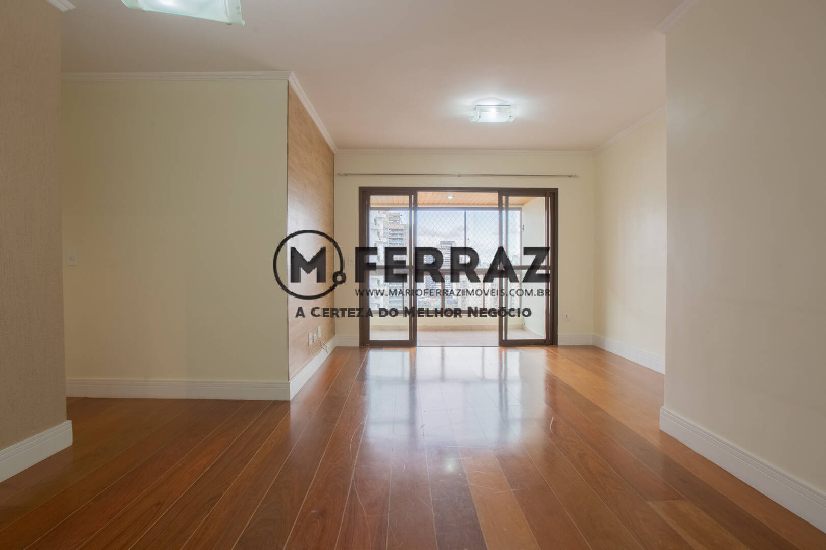 Apartamento à venda com 3 quartos, 102m² - Foto 1