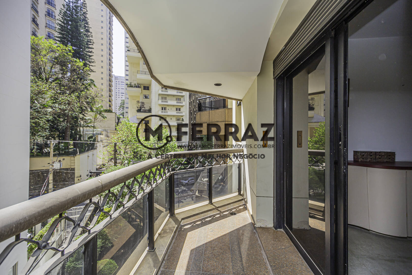 Apartamento à venda com 3 quartos, 269m² - Foto 9