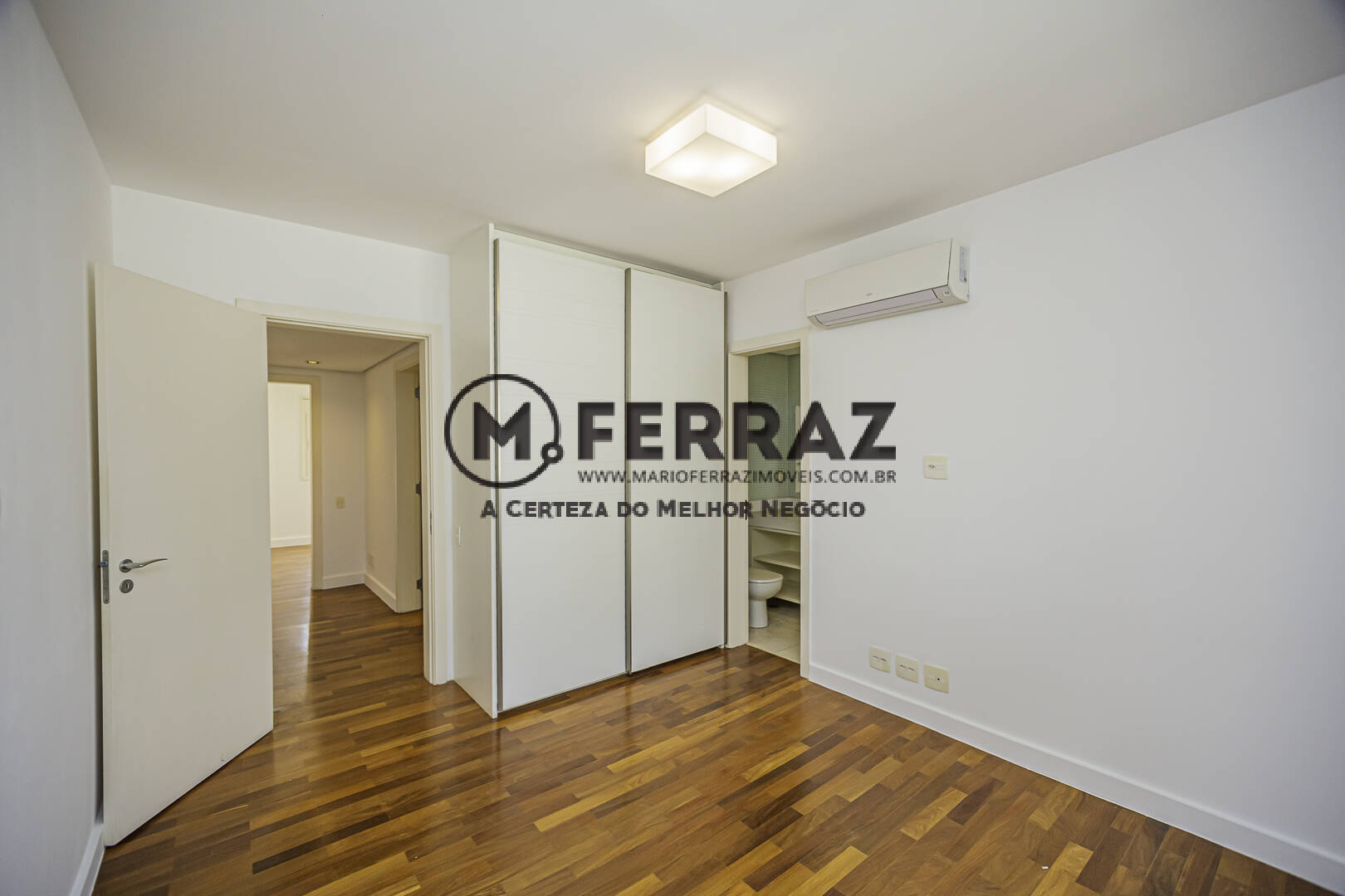 Apartamento à venda com 4 quartos, 223m² - Foto 23