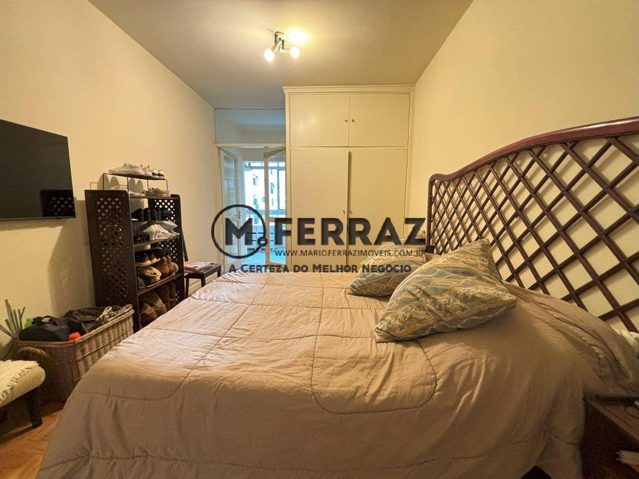 Apartamento à venda com 3 quartos, 186m² - Foto 12