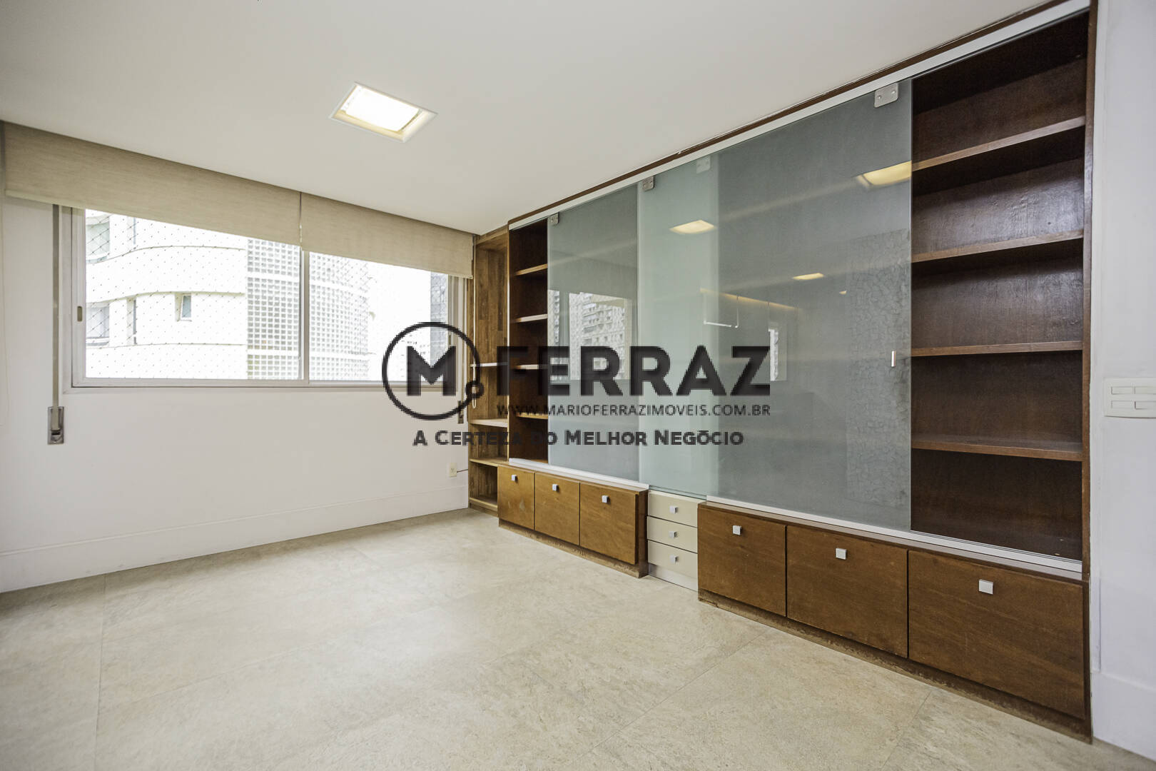 Apartamento à venda com 3 quartos, 137m² - Foto 13