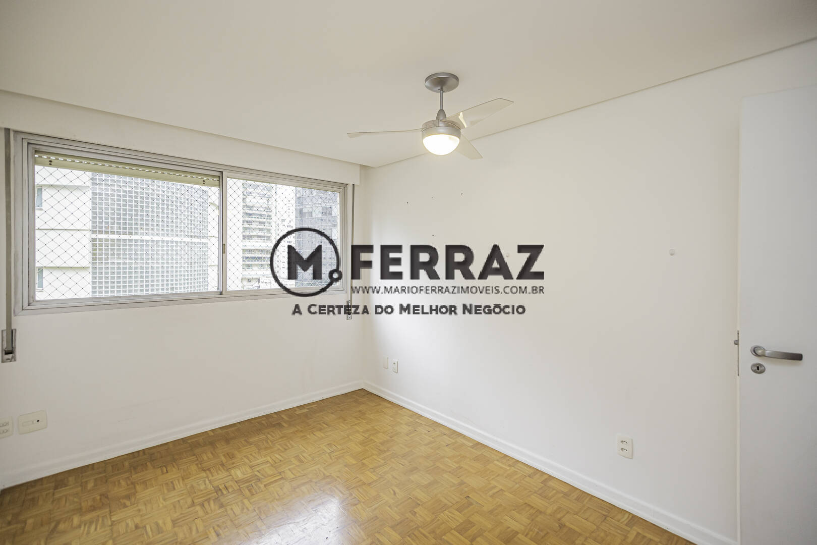 Apartamento à venda com 3 quartos, 137m² - Foto 19