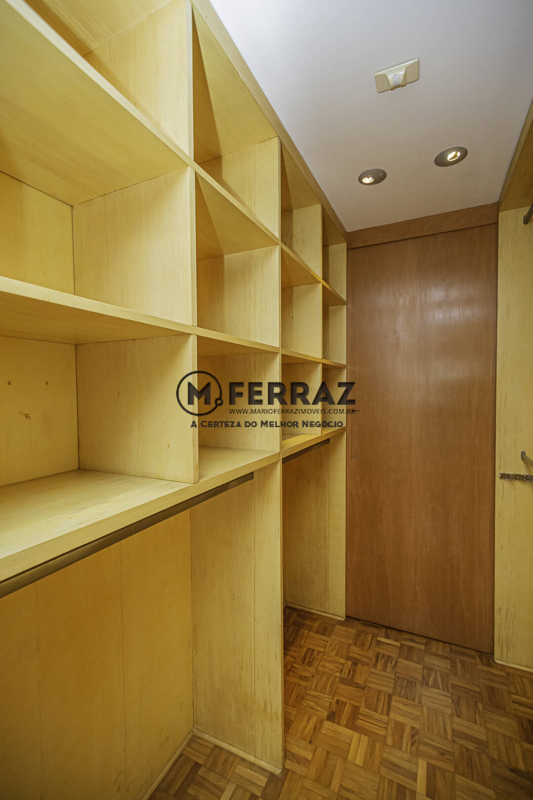 Apartamento à venda com 3 quartos, 137m² - Foto 24