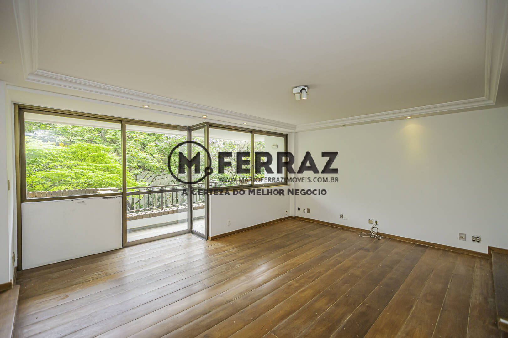 Apartamento para alugar com 4 quartos, 250m² - Foto 5