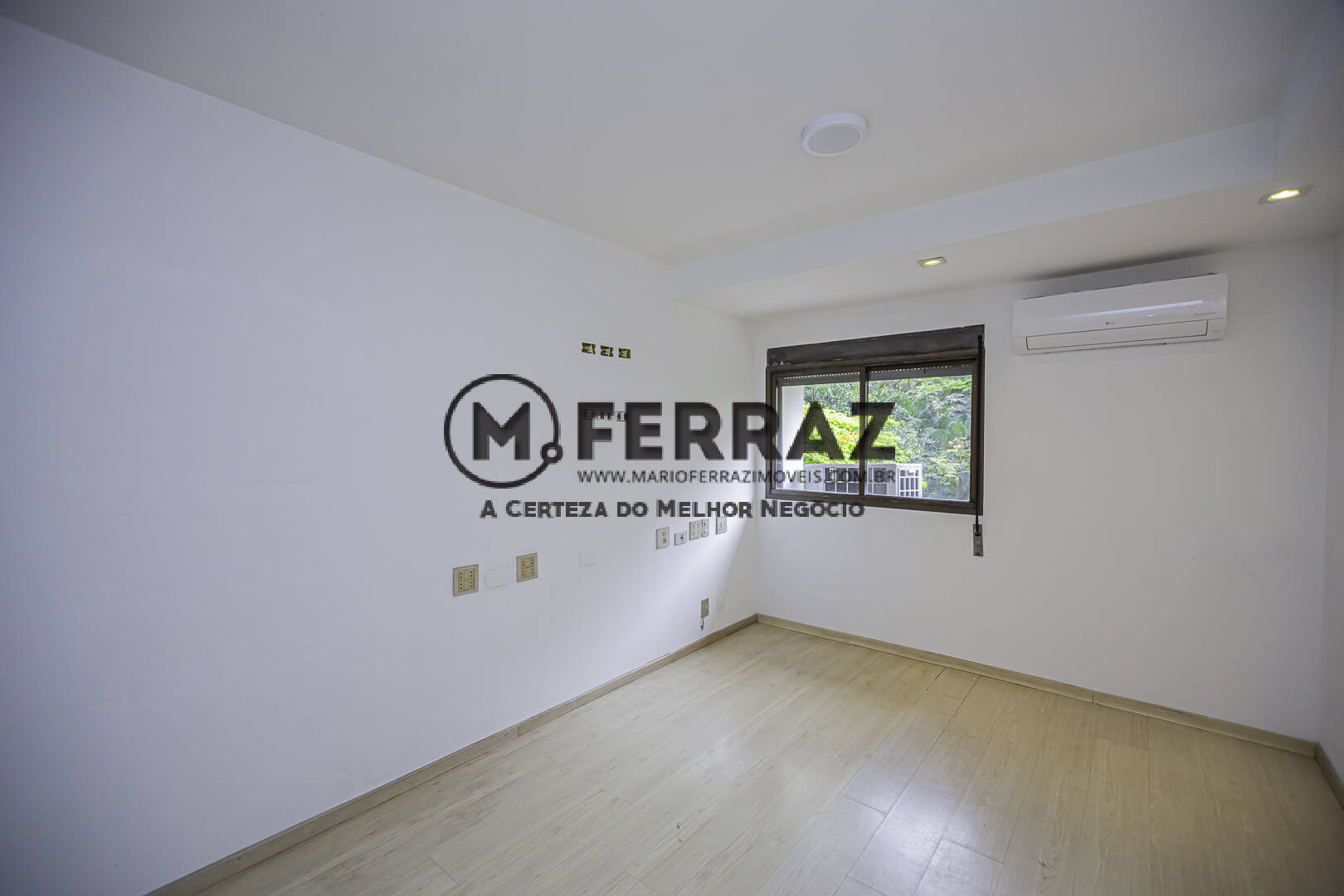 Apartamento para alugar com 4 quartos, 250m² - Foto 18