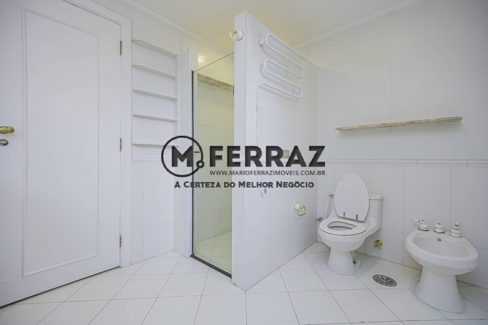 Apartamento para alugar com 4 quartos, 250m² - Foto 31